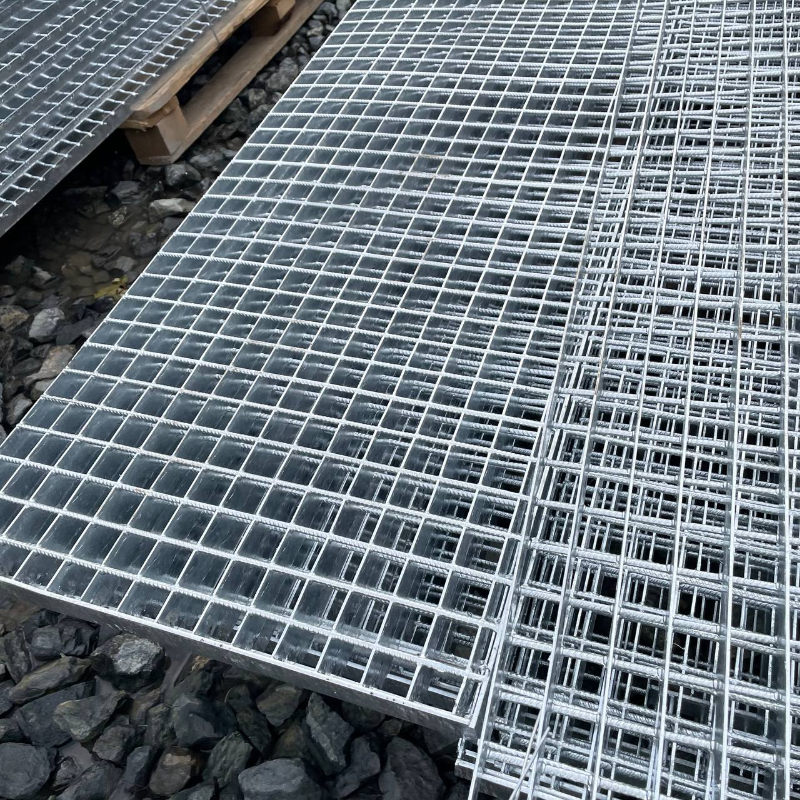 Прессованный решетчатый настил Прессованный решетчатый настил