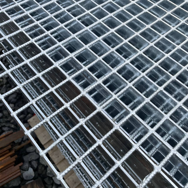 Прессованный решетчатый настил Прессованный решетчатый настил